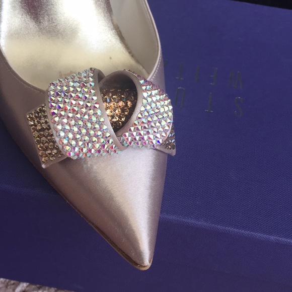 Gold satin pumps with Swarovski crystal bow - Picture 5 of 5